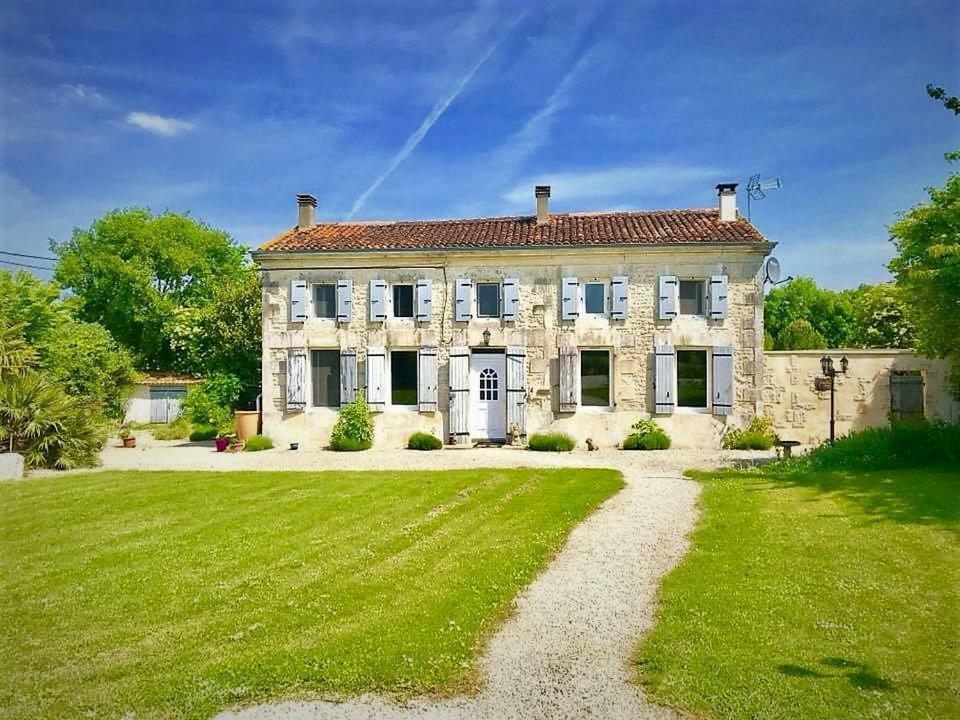 Saint-Jean-dʼAngélyMaison Lavande住宿加早餐旅馆 外观 照片